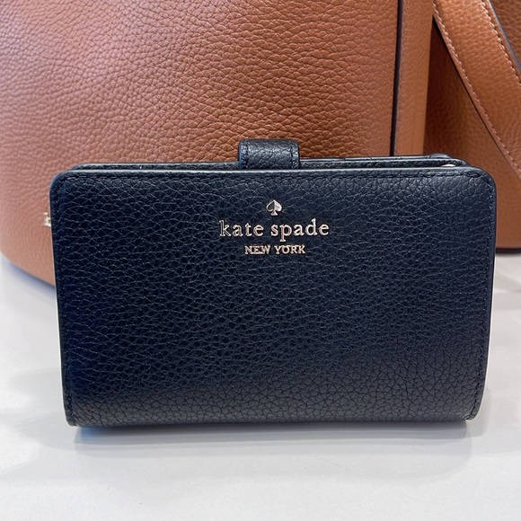 Kate Spade Leila Medium Compact Bifold Wallet
Black 
NWT - Picture 5 of 16